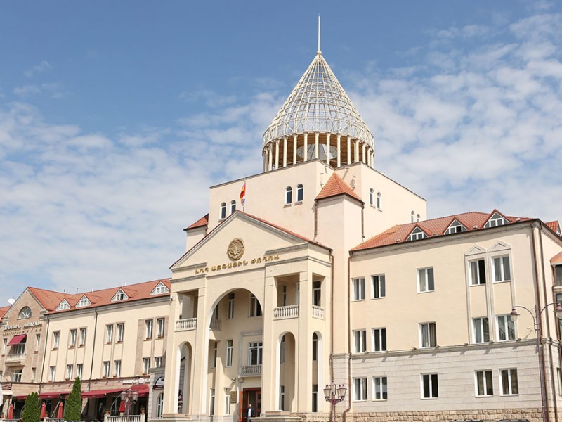 Завтра парламент Арцаха изберет нового президента: документы Самвела Бабаяна не приняты