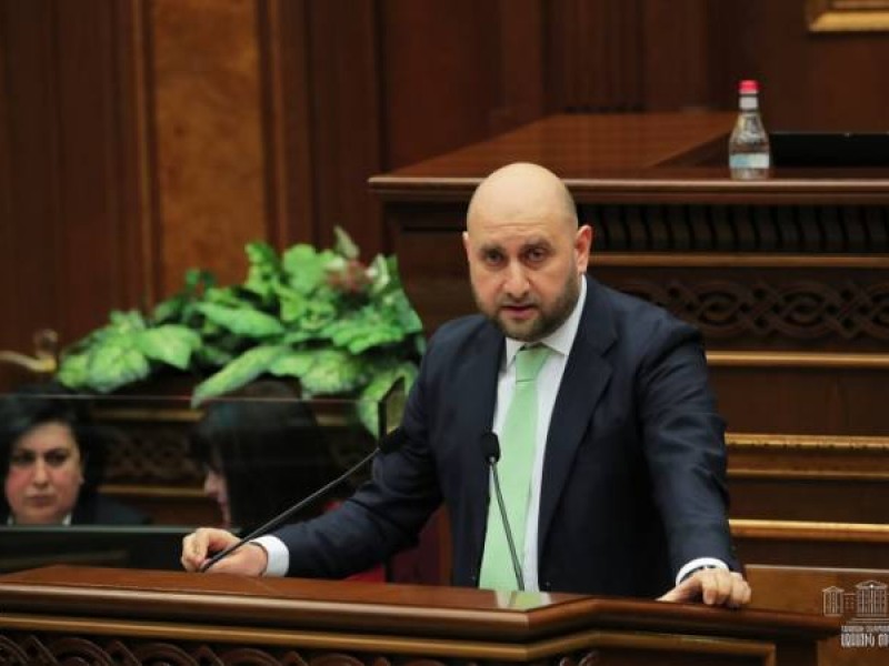 Мартин Галстян вступит в должность председателя ЦБ Армении 13 июня
