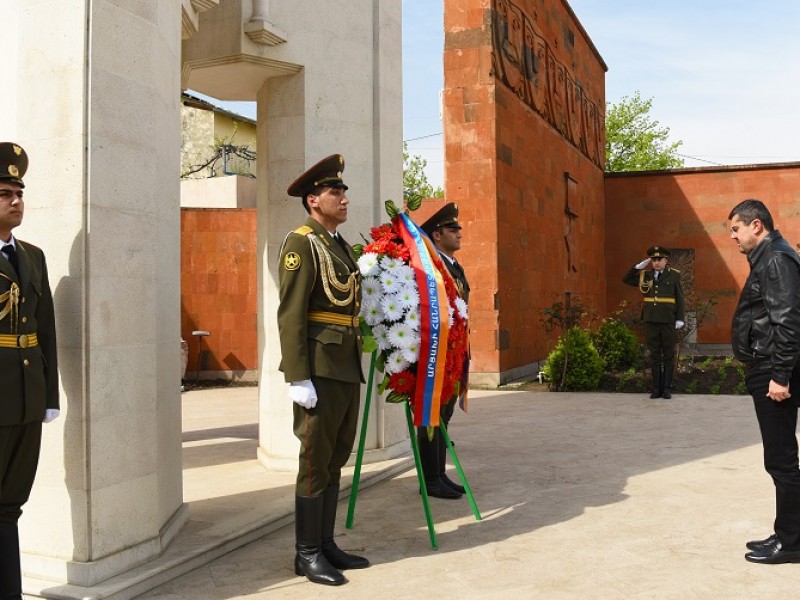 Президент Арцаха почтил память жертв Геноцида армян