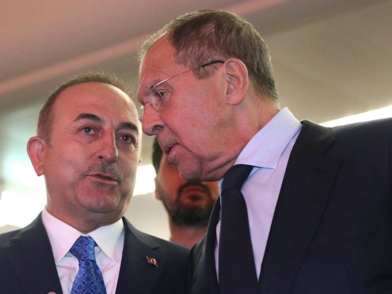 Россия и Турция высказались за немедленное прекращение боев в зоне карабахского конфликта