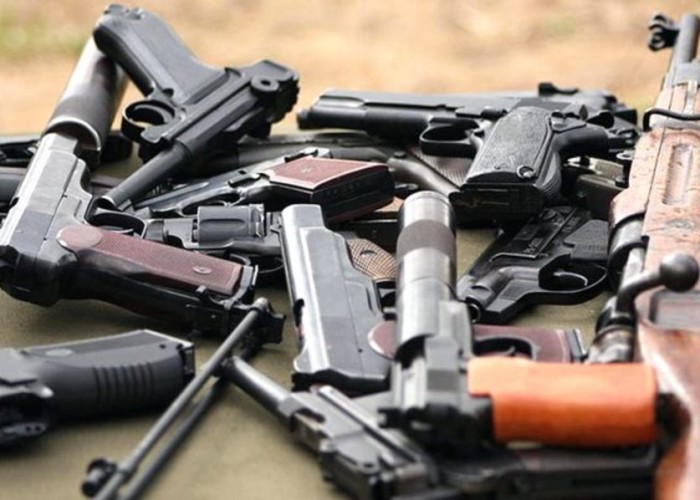 Законопроект: Сотрудникам КГД будут выдавать боевое оружие