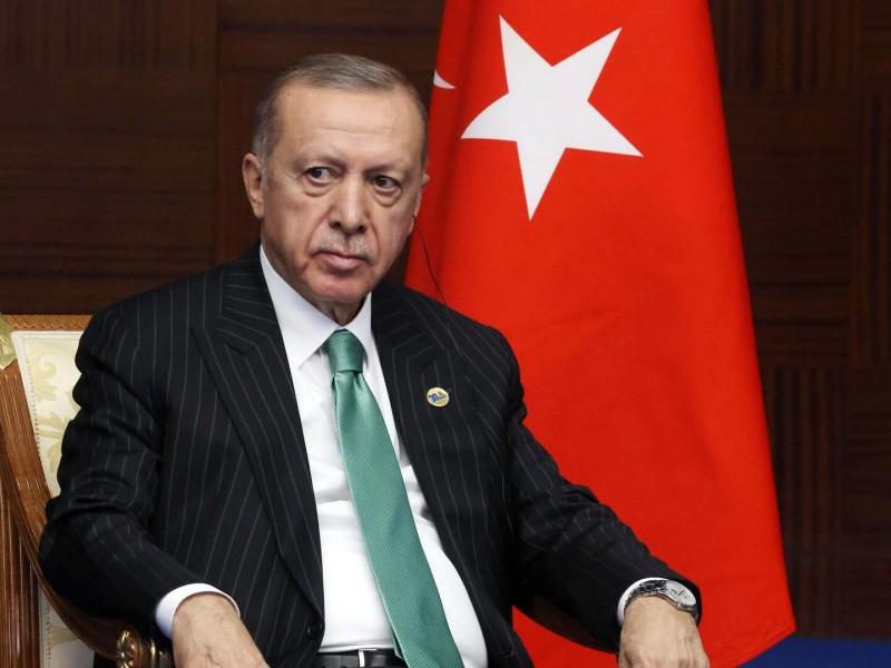 Эрдоган намерен провести в воскресенье телефонные переговоры с Путиным и Зеленским 