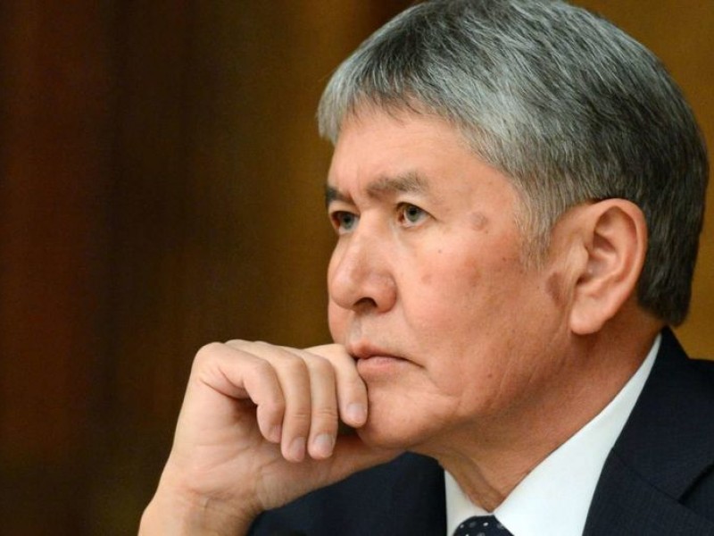 Президент Киргизии обвинил Атамбаева в нарушении конституции