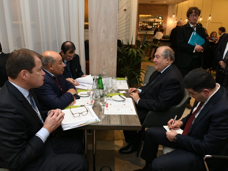 Президент Саркисян подтвердил предложение о проведении встречи ЕБРР в Армении в 2021 году