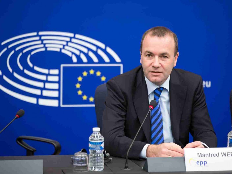 Глава Европейской народной партии предупредил о возможном выходе Польши из Евросоюза