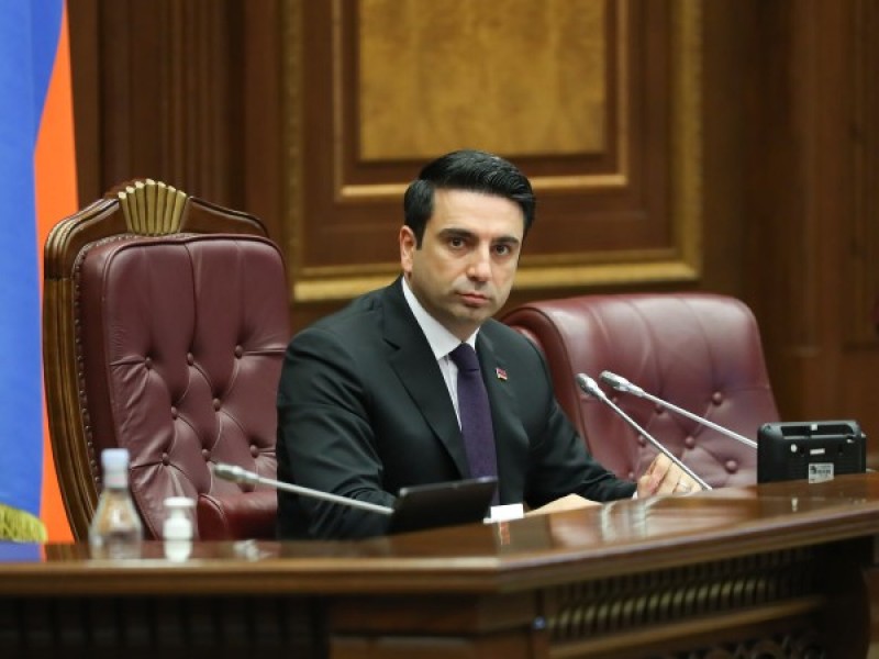 Делегация во главе с председателем НС Армении отбыла с рабочим визитом в Вену