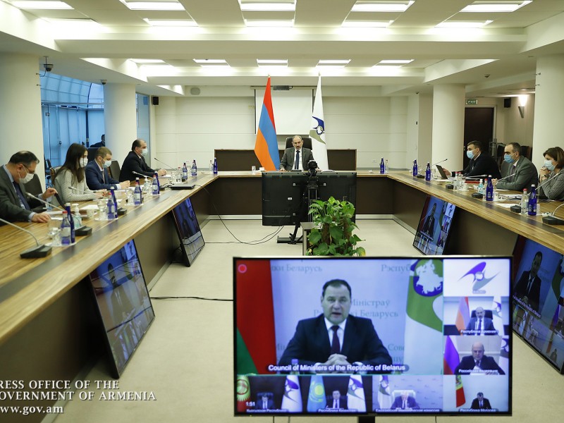 Создают трудности: Пашинян о запрете на въезд граждан Армении в страны ЕАЭС 