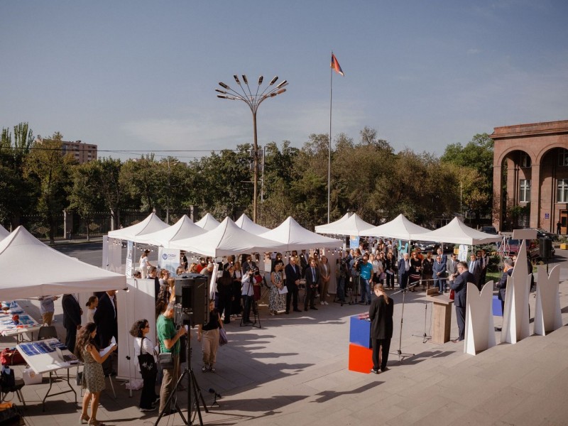 Երևանում տեղի ունեցավ ռուսական բուհերի կրթական ցուցահանդեսի հանդիսավոր բացումը