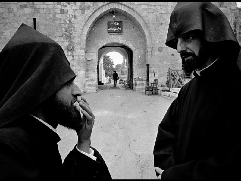 В Иерусалиме фанатики напали на армянского священника