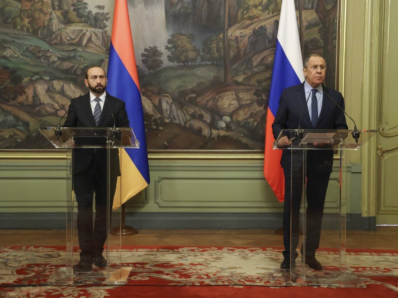Армения на растяжке: о чем договорились в Москве Лавров и Мирзоян? 