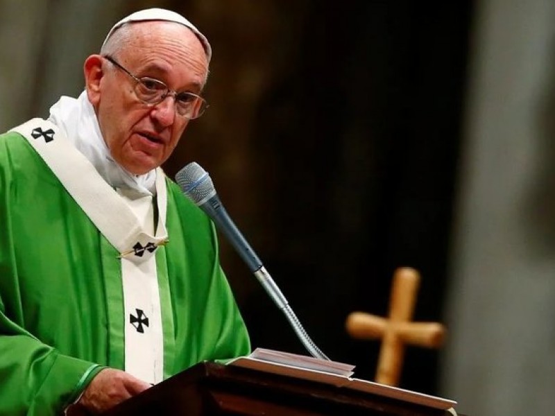 Объявить Папу римского Франциска еретиком: призыв группы консерваторов   