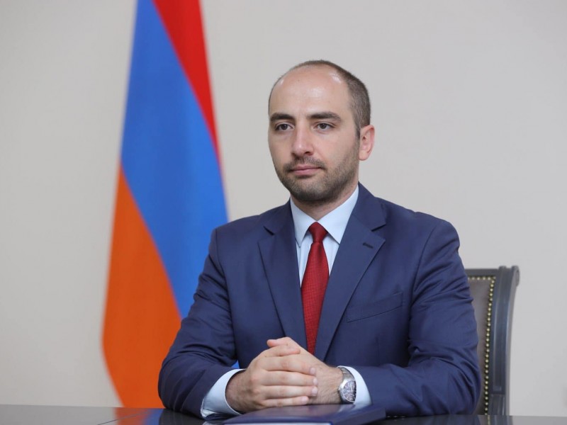 Армянская сторона не исключает возможность встречи Пашинянa и Эрдогана в Праге
