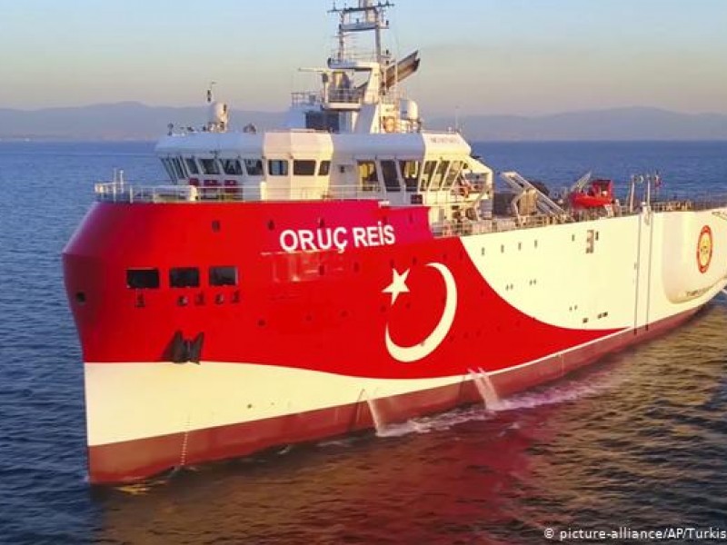 Турция решила возобновить сейсморазведочные работы в Восточном Средиземноморье