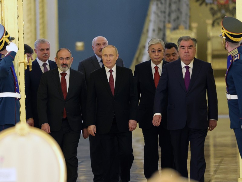 Обеспечивать безопасность и суверенитет: лидеры стран ОДКБ выступили с заявлением