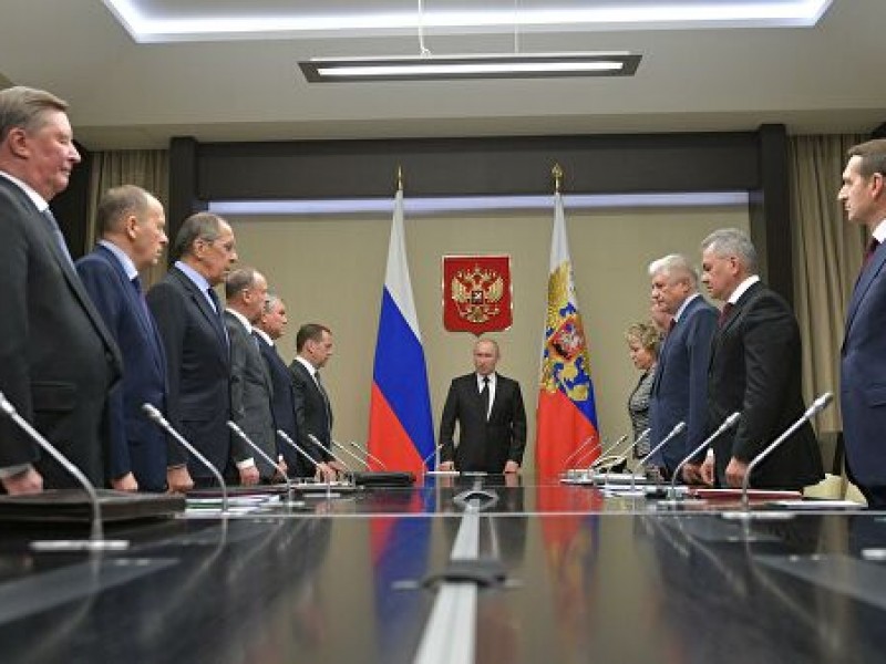 Путин поручил СБ выработать подходы к развитию отношений с ближайшими партнерами России