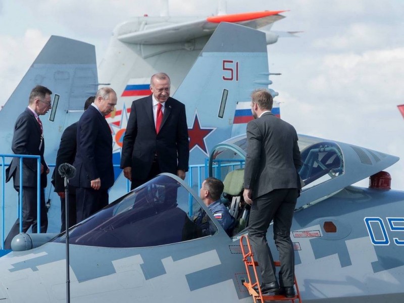 Россия и Турция ведут консультации по поставкам истребителей Су-57 и Су-35