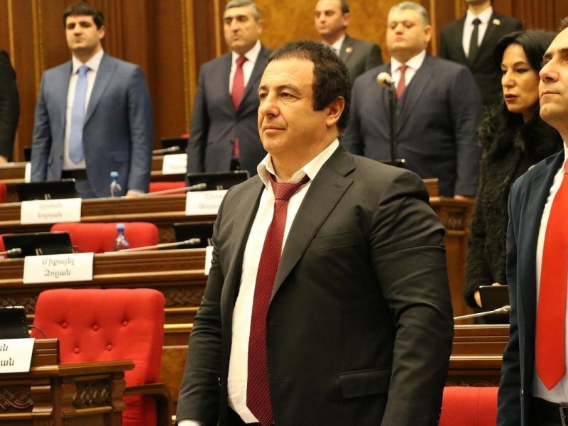 Совет парламента обратится в КС для лишения Царукяна депутатского мандата