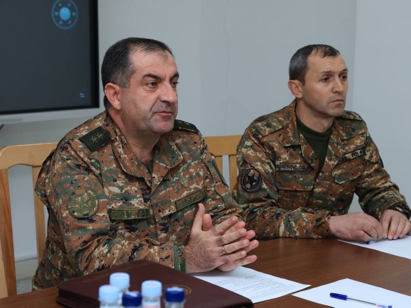 Начальник Генштаба ВС РА посетил 2-й армейский корпус: обсудили сегодняшние инциденты