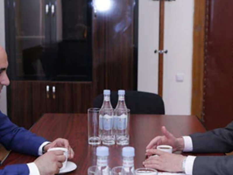 Марукян и Копыркин обсудили проблему возвращения армянских пленных 