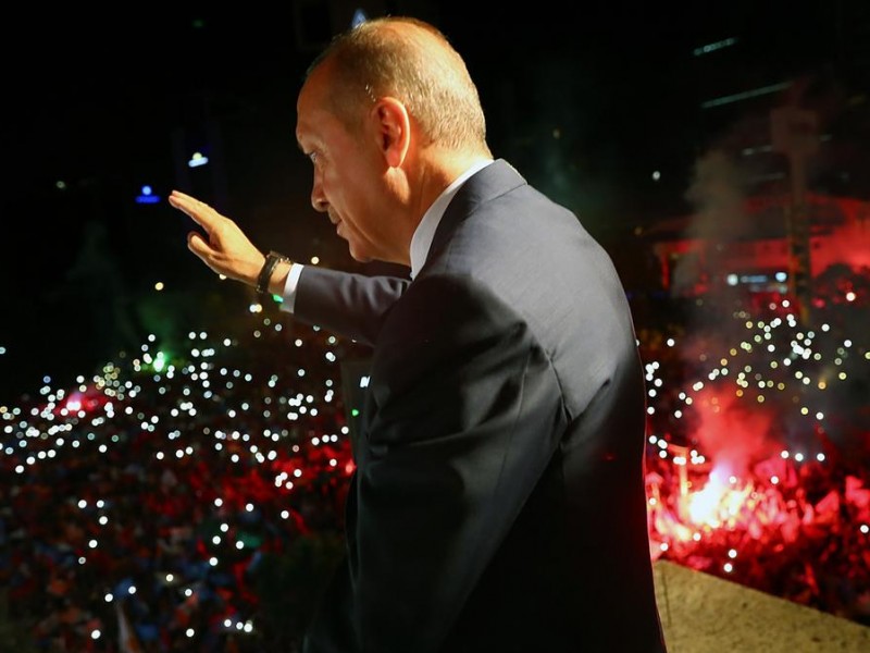 Эрдоган уже не тот: к чему приведет его выбывание из предвыборной гонки?