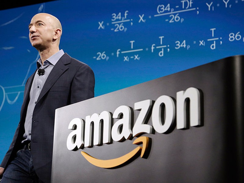Рейтинг самых богатых людей Bloomberg возглавили владельцы Amazon , Microsoft и Facebook