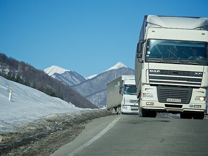 Грузия откроет транзит в Россию иранских товаров на армянских грузовиках