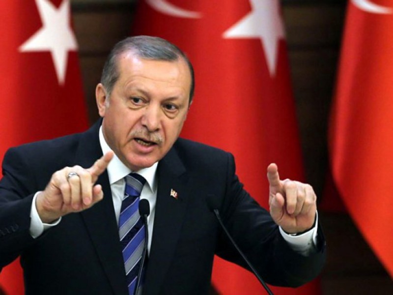 Эрдоган: Турция, Иран и Ирак остановят перекачку нефти из Курдистана
