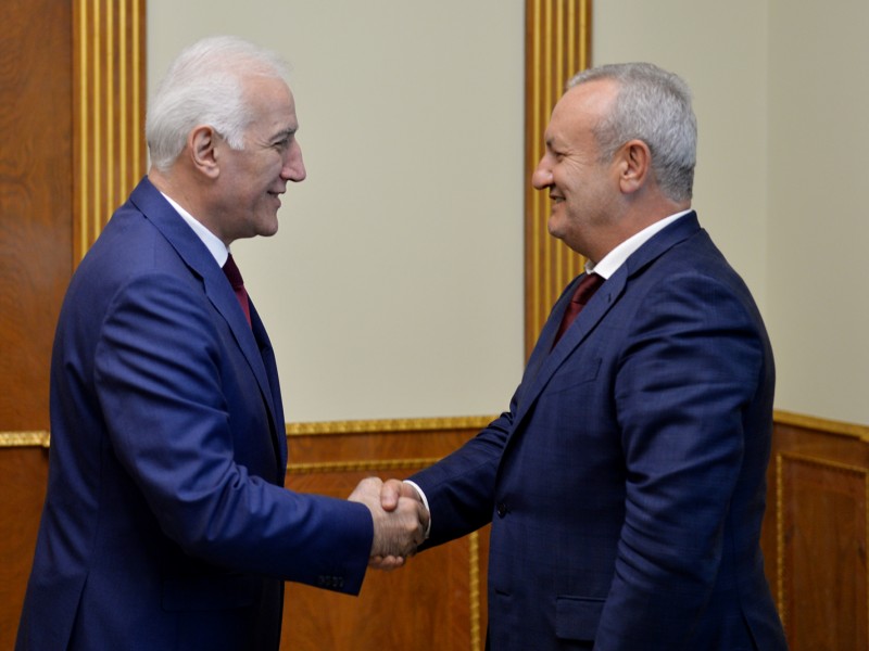 Президент и министр обсудили стратегию реформирования системы образования