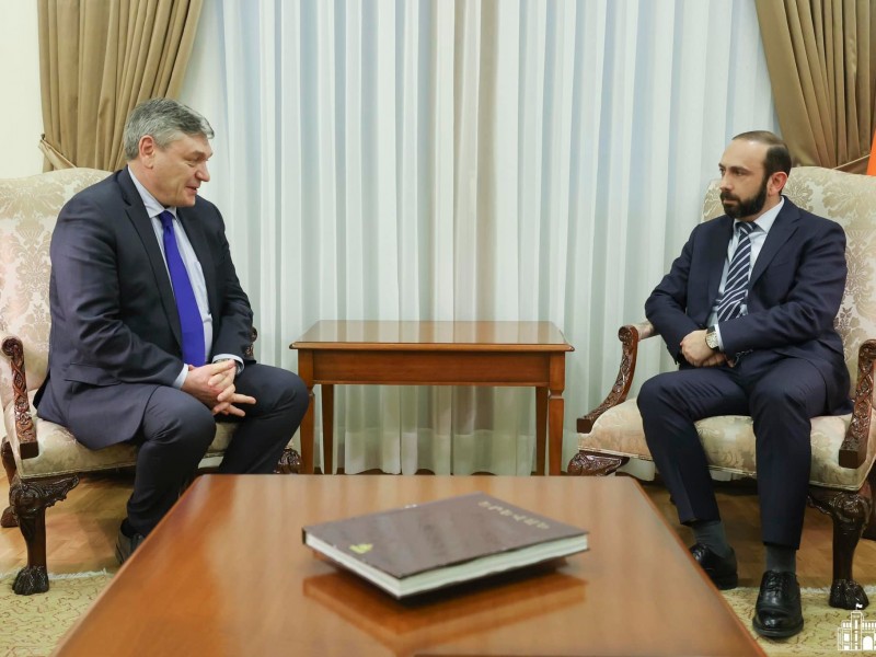 Арарат Мирзоян и Андрей Руденко обсудили вызовы региональной безопасности на Южном Кавказе