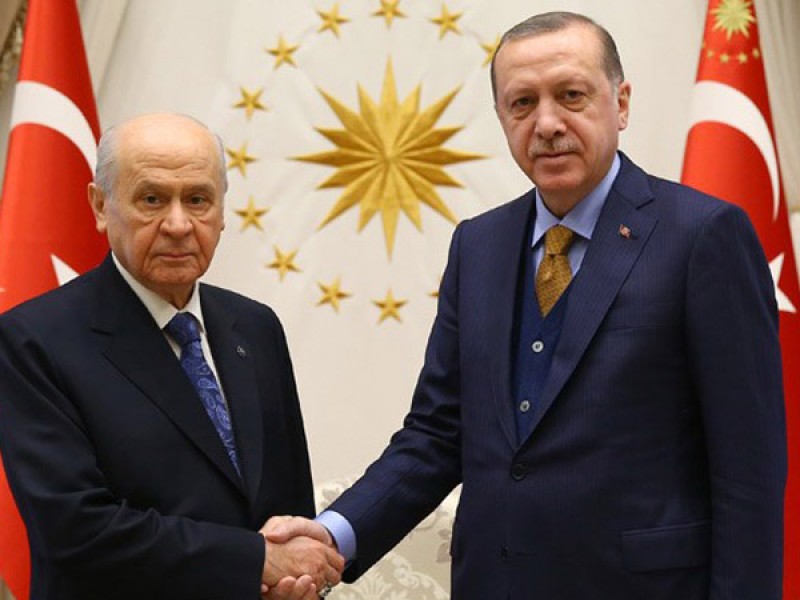 Эрдоган согласился не продлевать режим ЧП в Турции