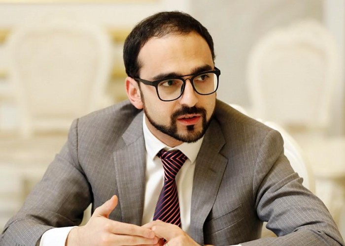 В марте Тигран Авинян фактически возьмет на себя функцию управления Ереваном - пресса дня