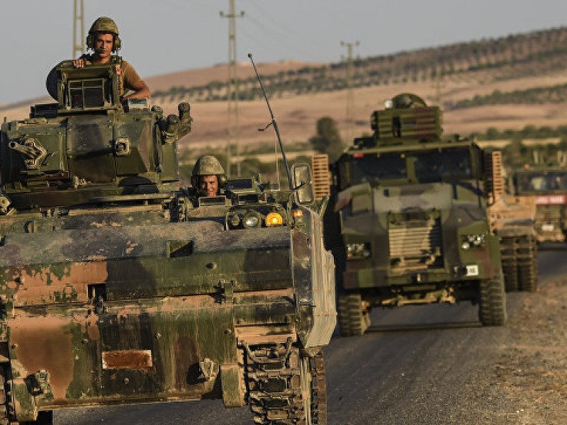 Турецкие войска вошли в сирийский район Кобани