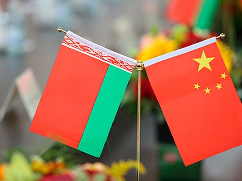 Белоруссия ведет переговоры о двух займах с Китаем