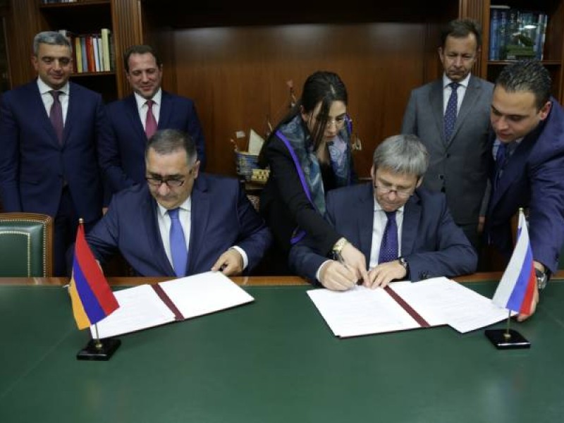ՀՀ ՊՆ «Զինառ» և ՌԴ ՊՆ «Վոենտորգ» ընկերությունները համագործակցության հուշագիր են ստորագրել