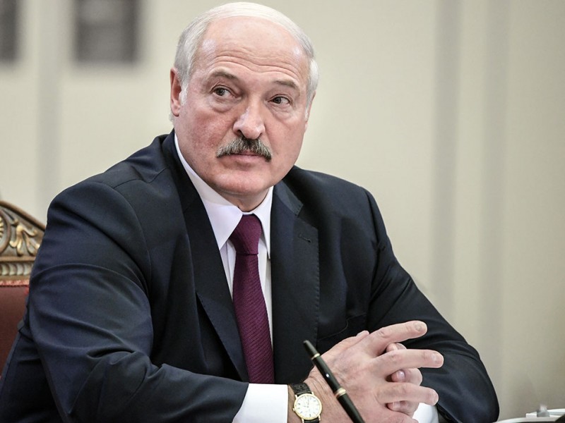 Лукашенко изменит конституцию Белоруссии