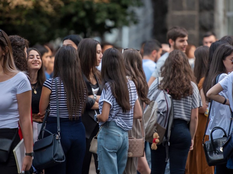 Правительство Армении повышает стипендию для студентов по специальностям STEM