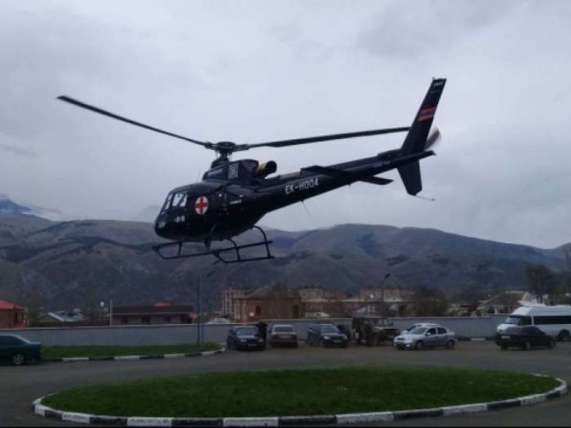 Бригада врачей вылетела из Еревана в Степанакерт - Минздрав