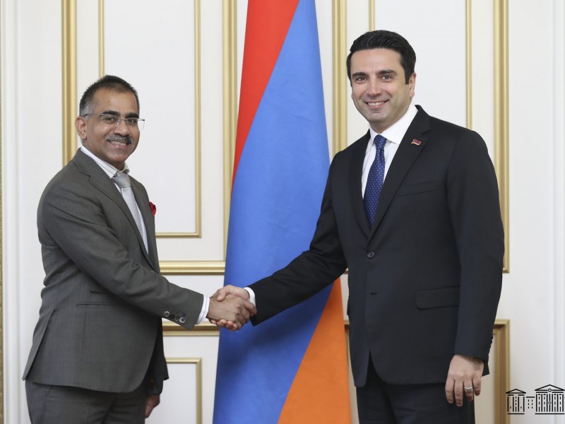 Ален Симонян и посол Индии обсудили вопросы региональной безопасности 