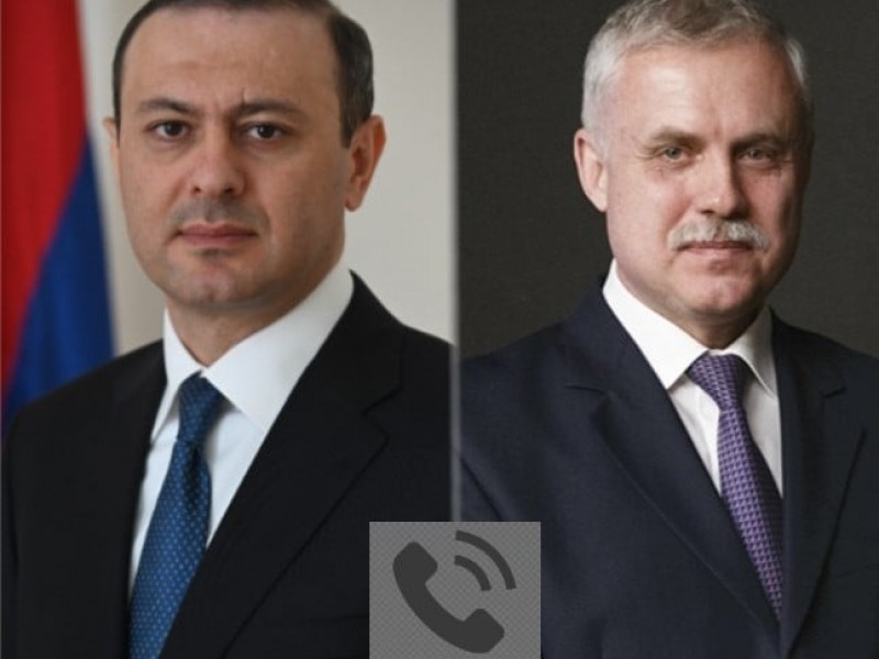 Армен Григорян и Станислав Зась обсудили ситуацию на армяно-азербайджанской границе