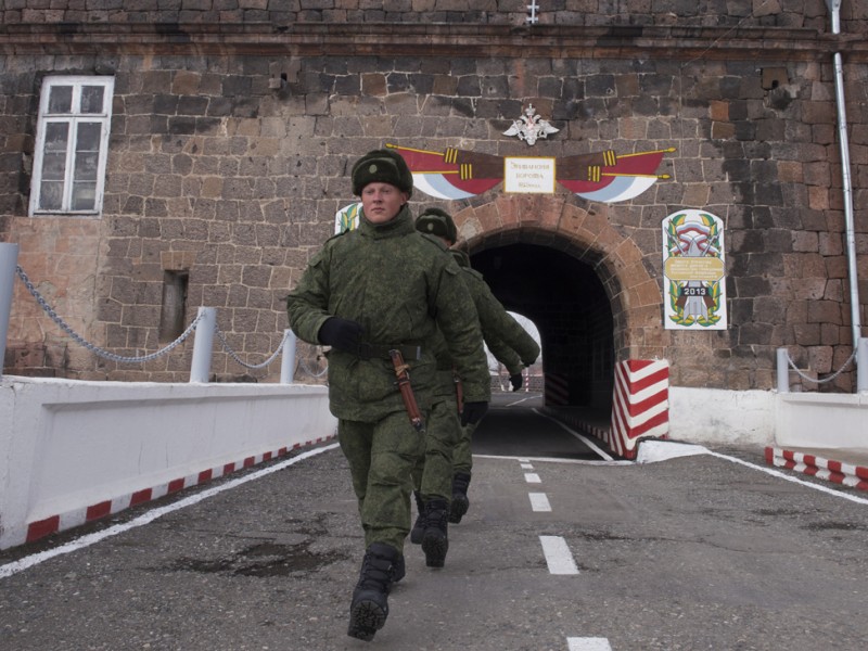 Силы 102-ой российской военной базы перебрасываются в Сюник и Гегаркуник