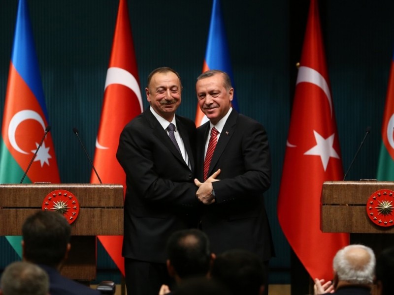 Эрдоган намерен обсудить с Алиевым ситуацию на Украине 10 марта в Турции 