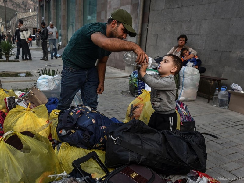Правительство выделяет 20 млн долларов на помощь переселенцам из Арцаха