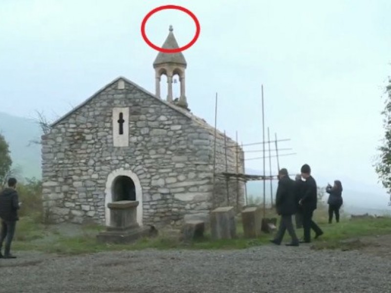 Вандализм в Гадруте: азербайджанцы убрали крест с купола церкви Спитак хач (Белый крест)