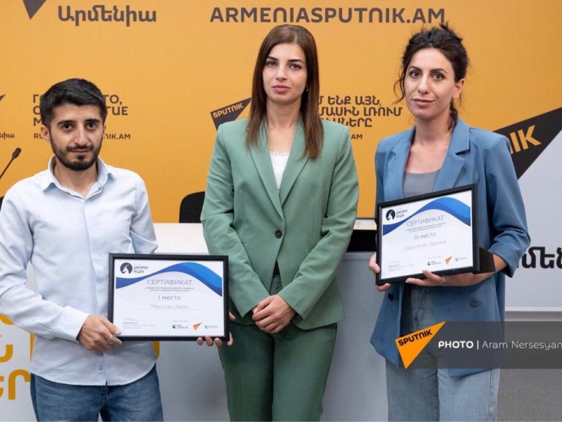 В Ереване прошло награждение победителей международного конкурса эссе
