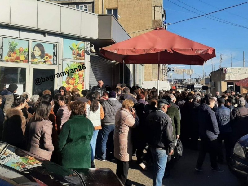 Очереди в Степанакерте: 17-й день блокады