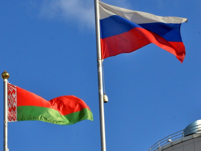 Многовекторная политика больше не соответствует задачам развития Белоруссии - депутат 
