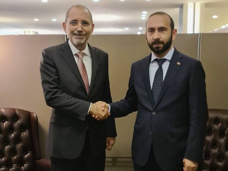 Мирзоян и Сафади обсудили вопросы углубления и расширения армяно-иорданских отношений
