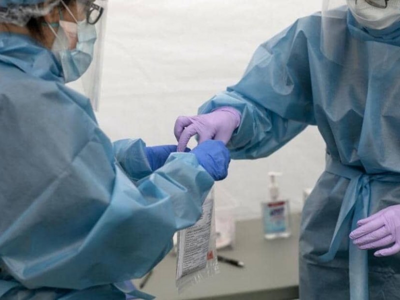 За день в Иране выявлено 3574 новых случая заражения коронавирусом