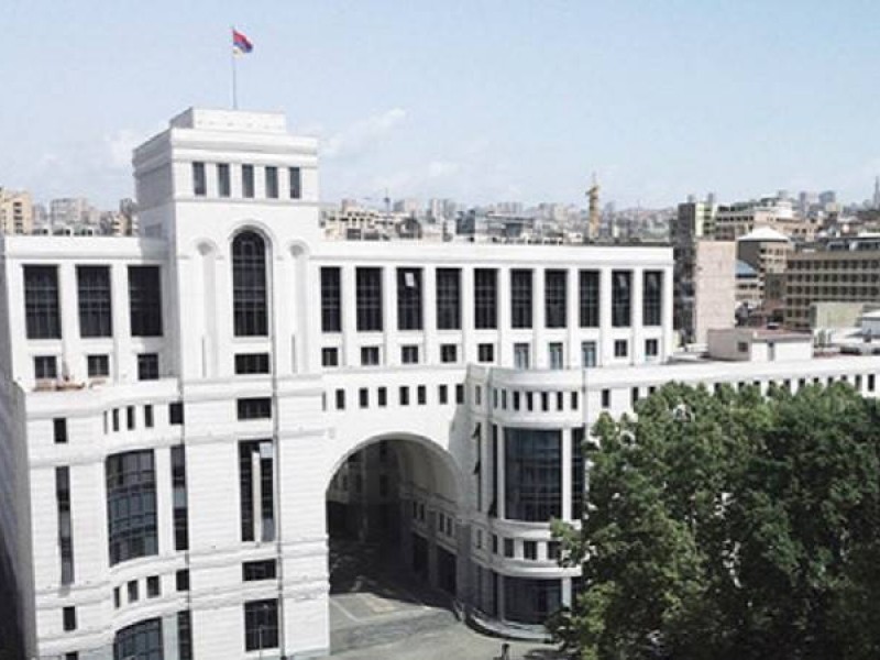 МИД Армении осудил посещение президентами Турции и Азербайджана Шуши