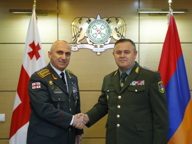 Глава Генштаба ВС Армении и командующий Силами обороны Грузии обсудили планы на будущее